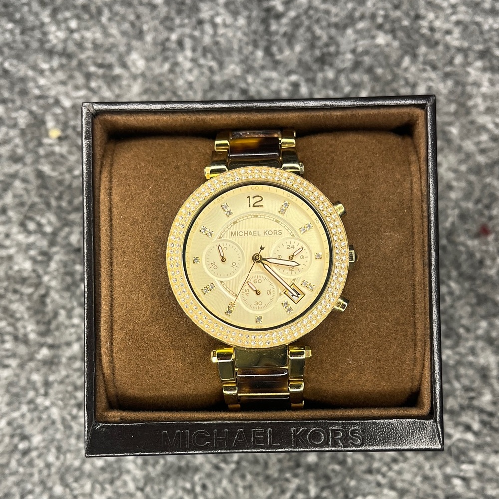 Michael Kors Women’s Watch MK5688 Gold and Tortoise Watch